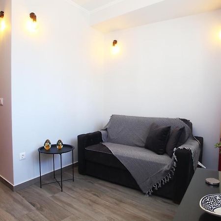 Intown Suite Lefkáda Esterno foto